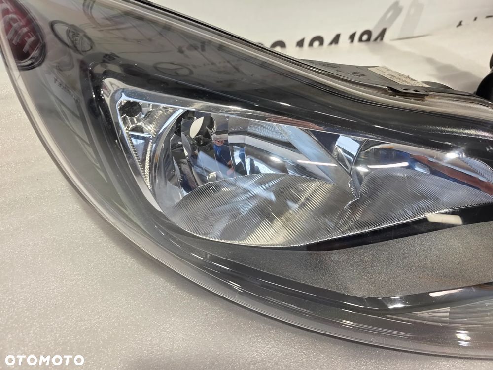 FORD FOCUS MK3 10- KOMPLET LAMP LEWA + PRAWA LAMPA PRZEDNIA PRZÓD CIEMNA ST / TITANIUM , NR BM51-132029-CH / BM51-13W030-CH , NR AUKCJI LPP264 - 7