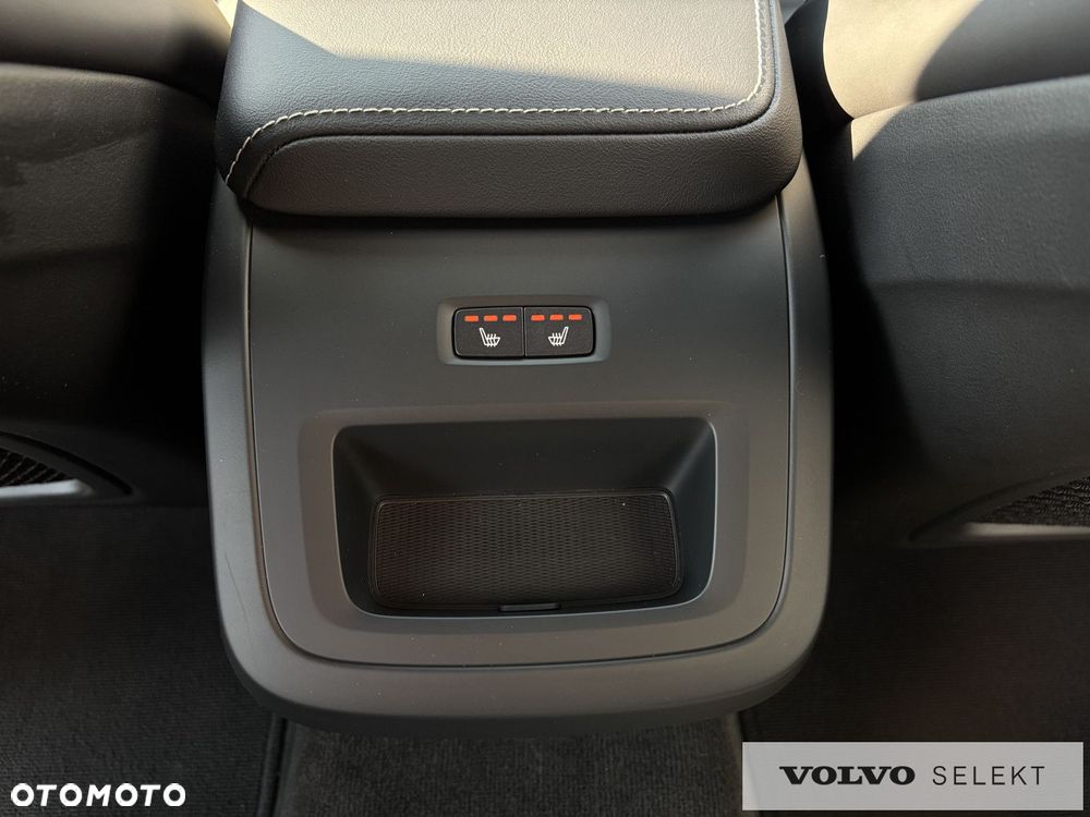 Volvo V60 Cross Country - 28