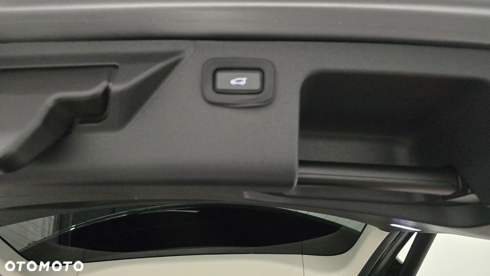 Land Rover Discovery Sport D200 Dynamic S - 33