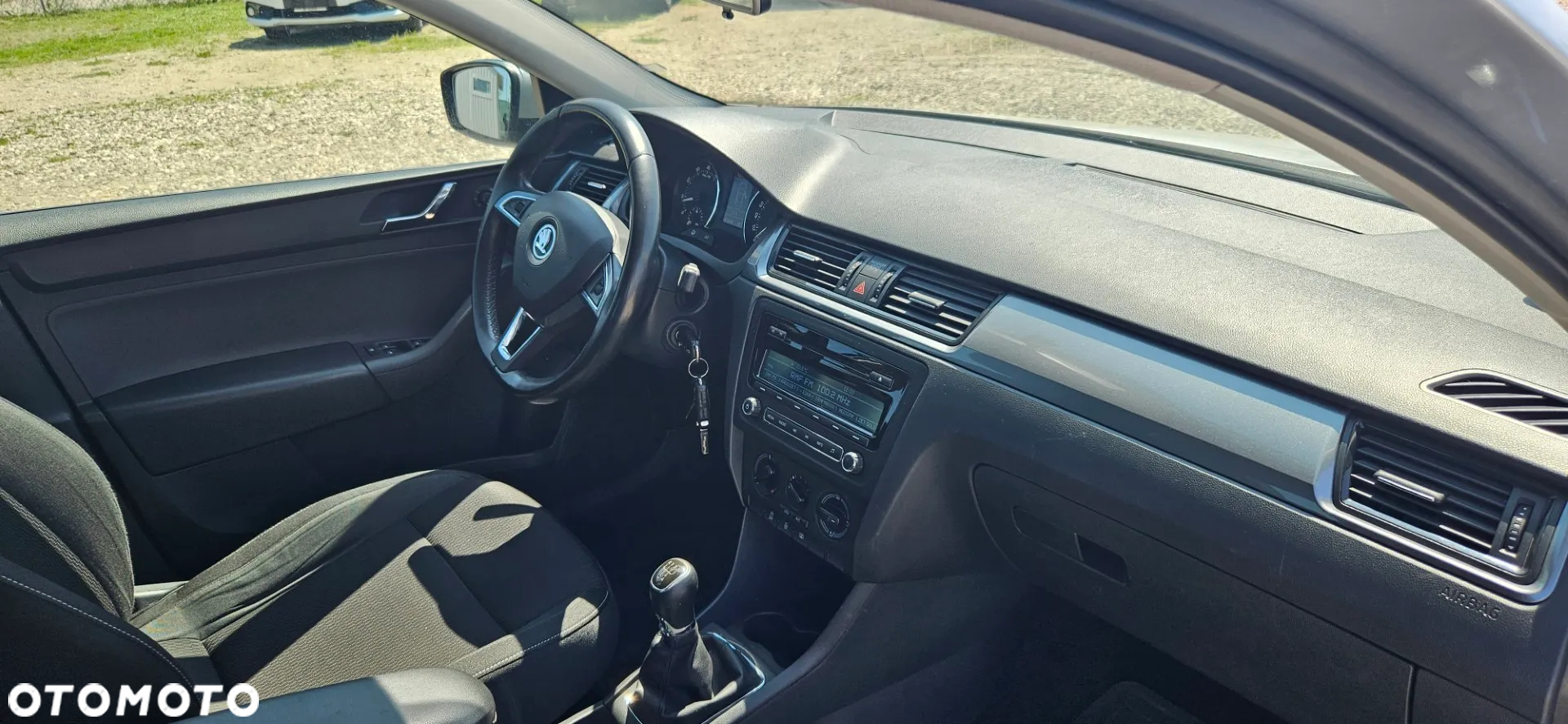 Skoda RAPID - 23