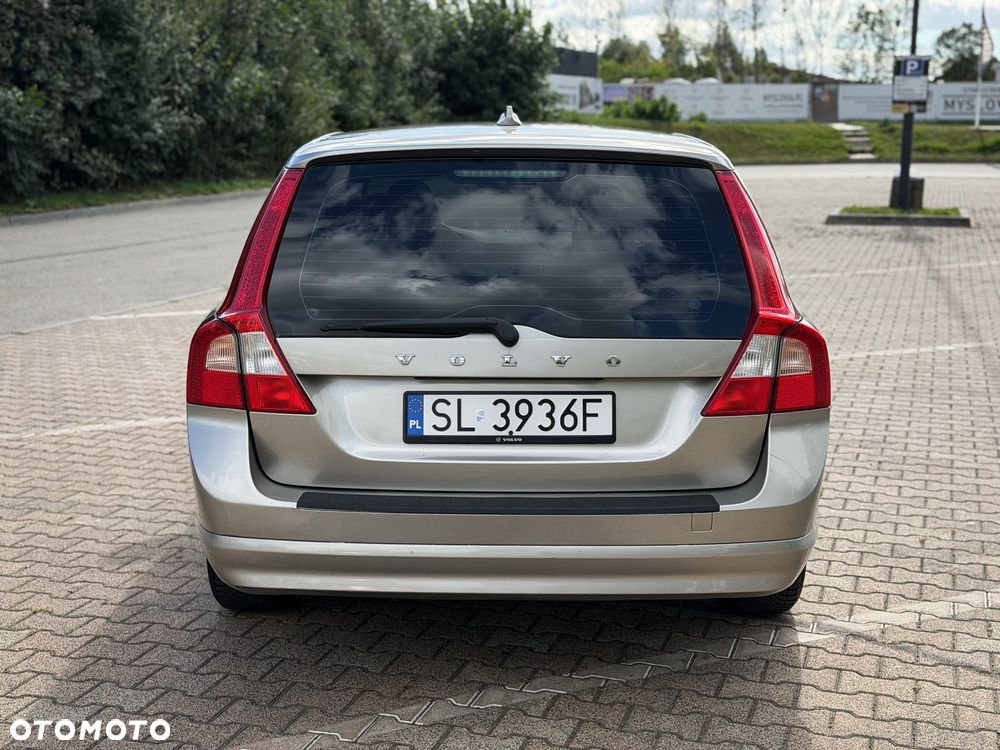 Volvo V70 2.0D Momentum - 5