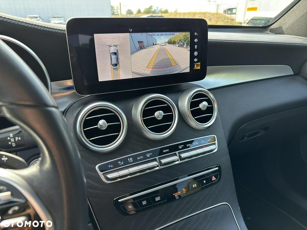 Mercedes-Benz GLC - 25