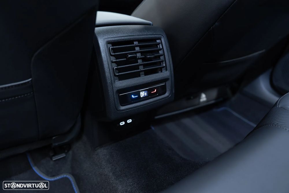 VW Golf 2.0 TSI OPF 4Motion DSG R Performance - 50