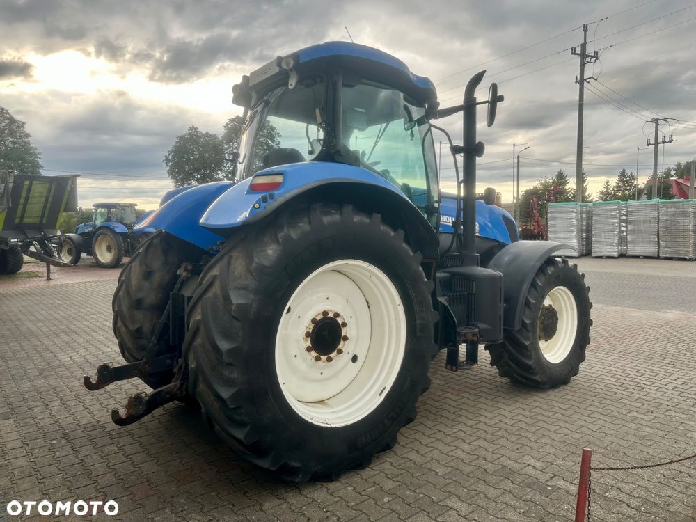 New Holland T7.220 PC - 4