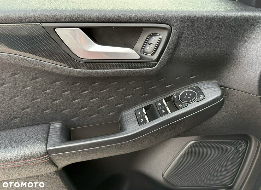 Ford Kuga 2.0 TDCi FWD ST-Line - 37