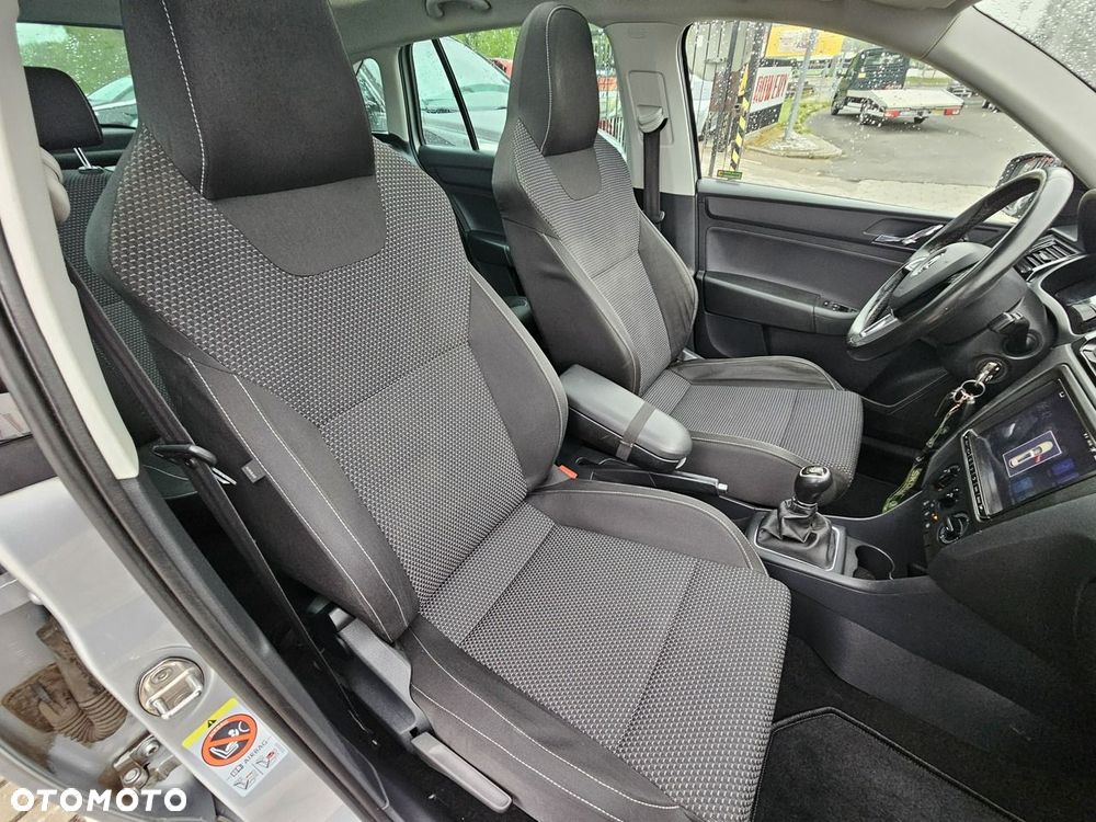 Skoda RAPID - 11