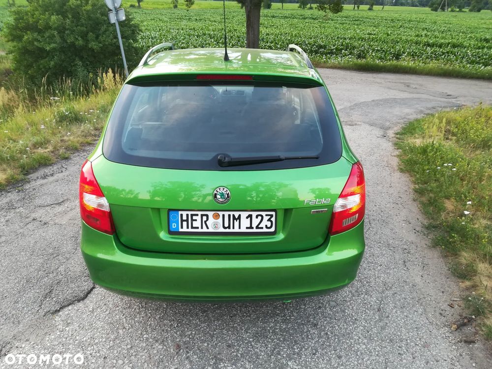 Skoda Fabia 1.4 16V Ambition Plus - 6
