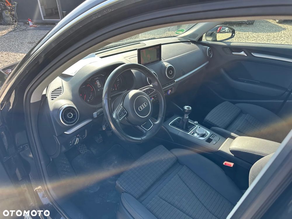 Audi A3 Sportback - 8
