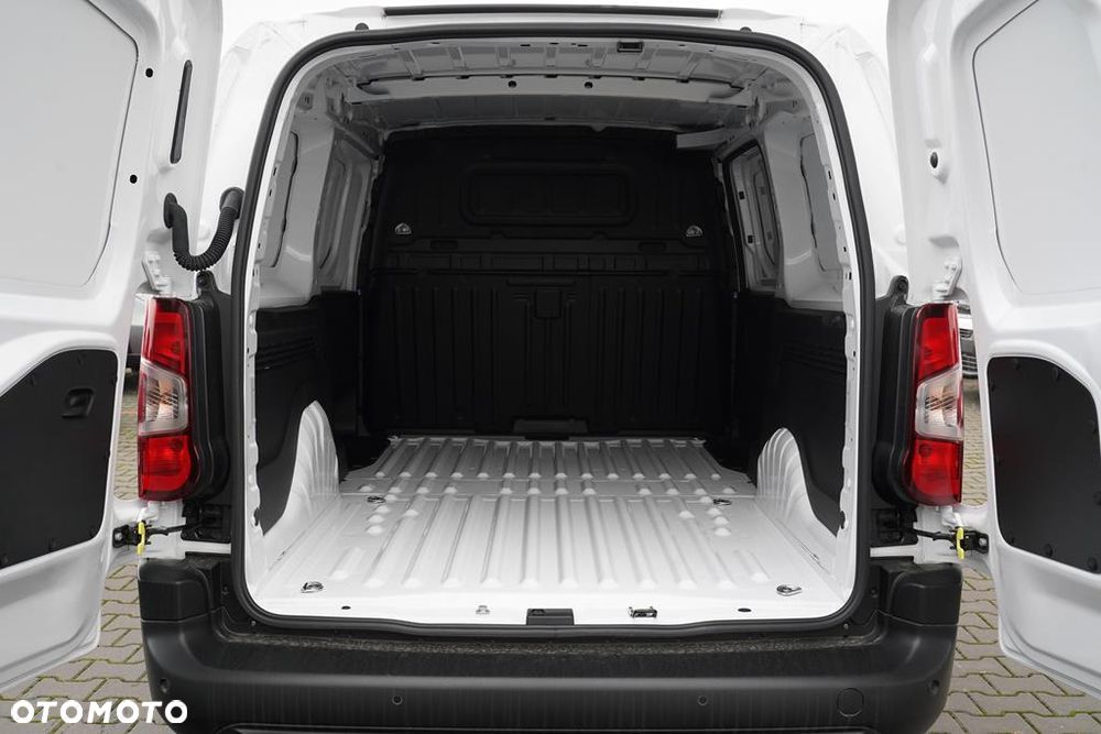 Opel Combo Van 1.5 BlueHDi L2 EAT8 - 9