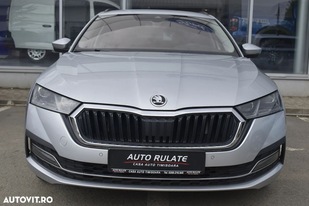 Skoda Octavia Combi 2.0 TDI DSG Style - 2