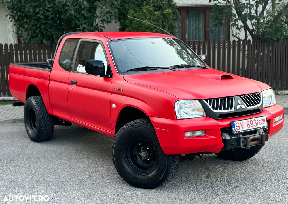 Mitsubishi L200 Pick Up 4x4 Magnum Club Cab - 4