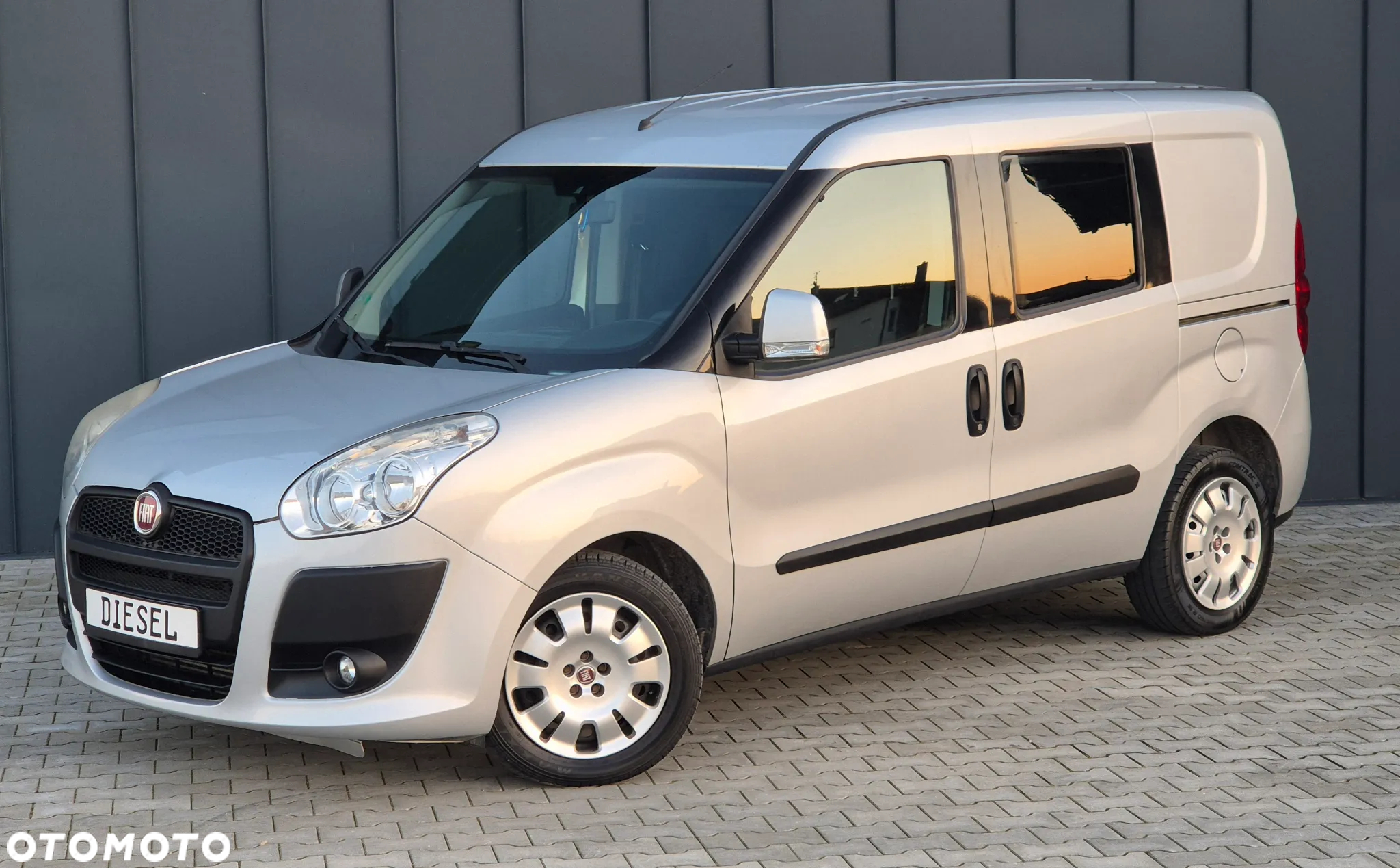 Fiat Doblo 2.0 Multijet 16V Emotion - 14