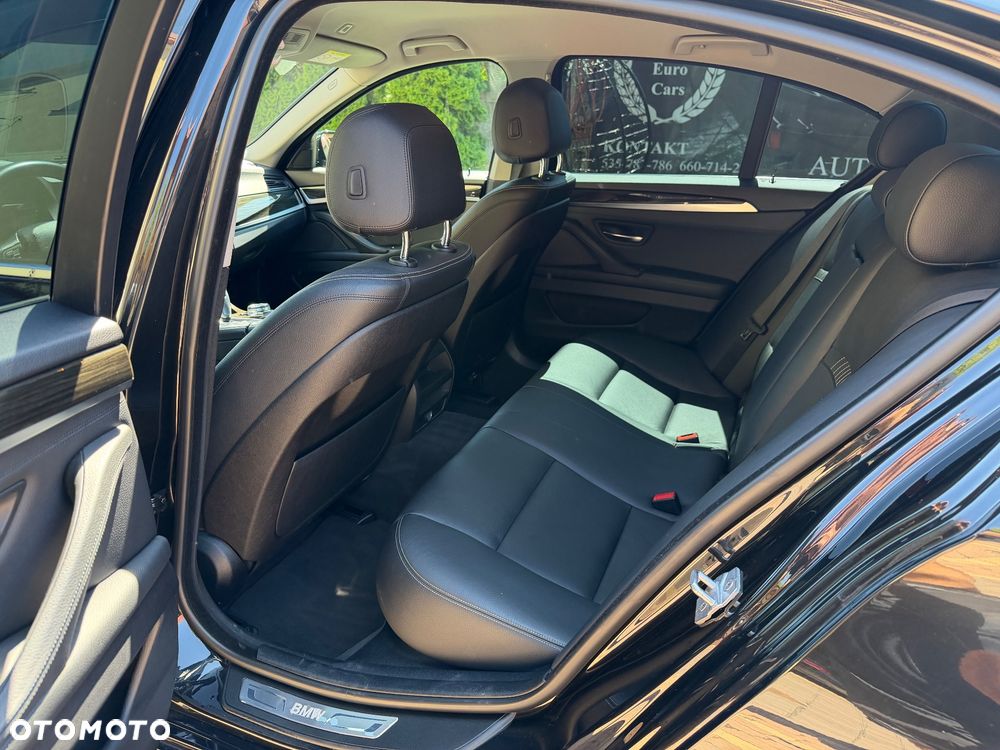 BMW Seria 5 520d Luxury Line - 24