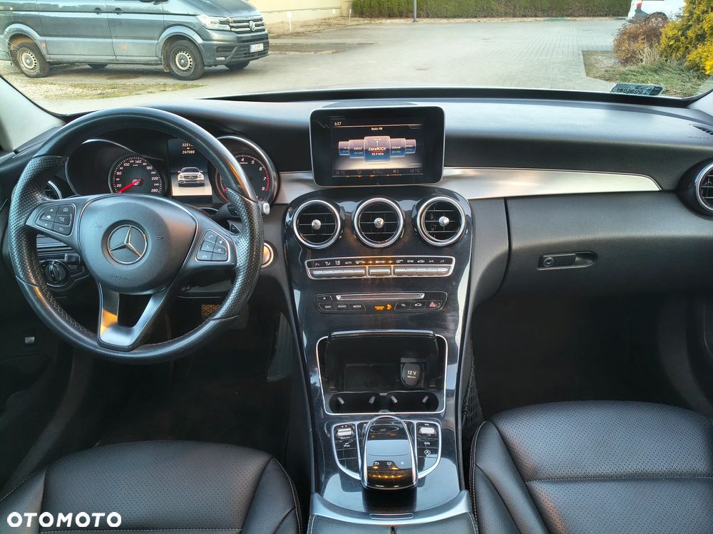 Mercedes-Benz Klasa C 180 7G-TRONIC - 6