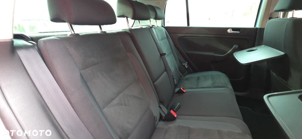 Volkswagen Golf 1.4 TSI Highline - 31