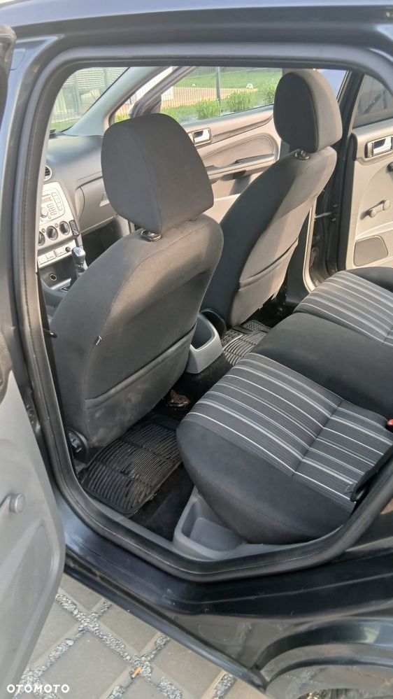 Ford Focus - 20