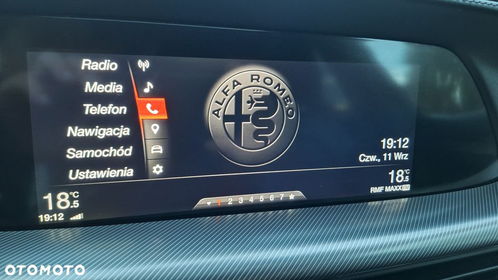 Alfa Romeo Stelvio 2.0 Turbo 16V AT8-Q4 Ti - 22