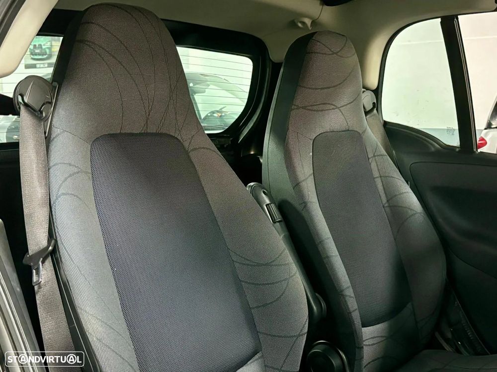 Smart ForTwo Coupé 1.0 Passion 71 - 9