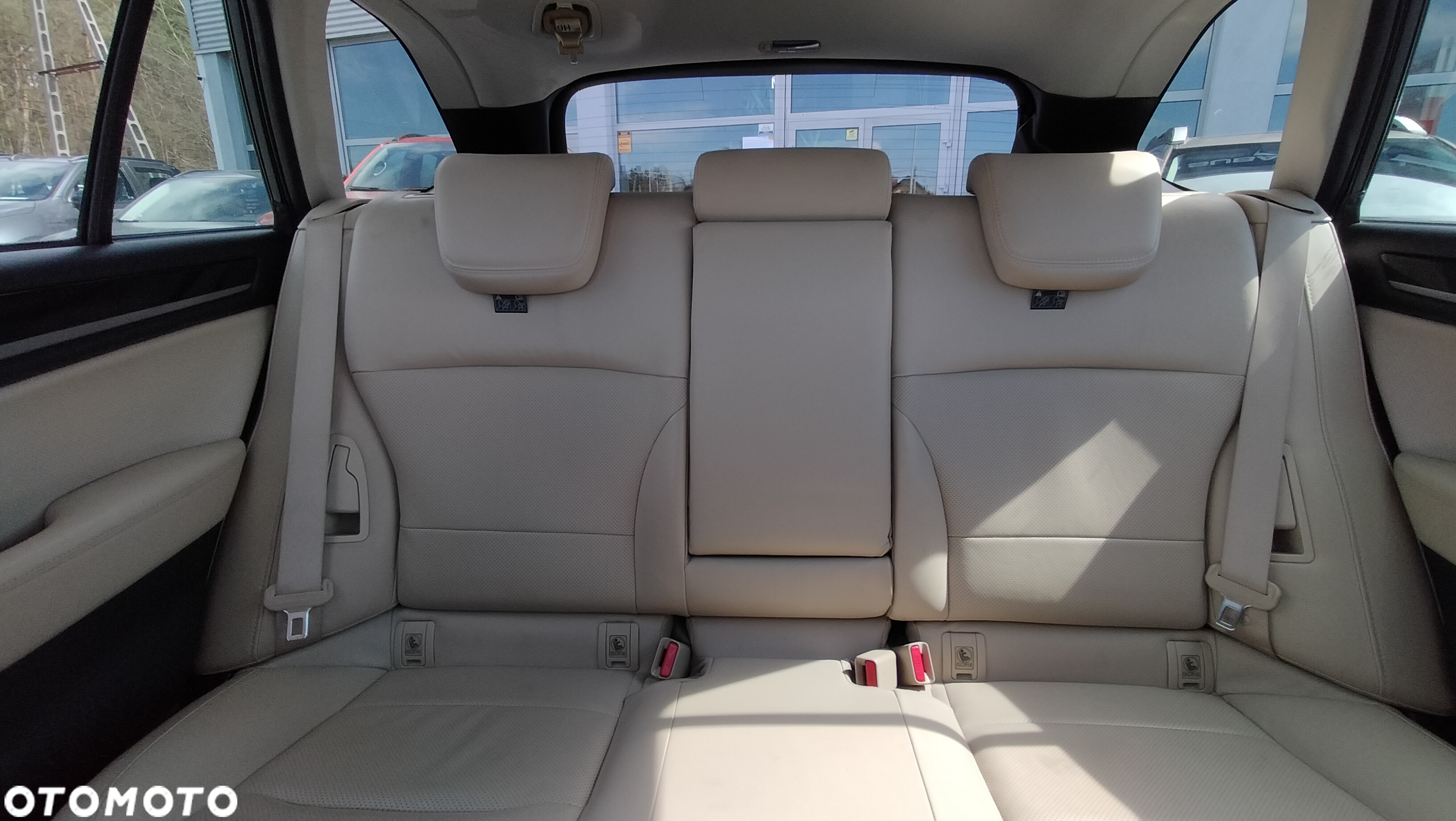 Subaru Outback 2.0D Exclusive Lineartronic - 39