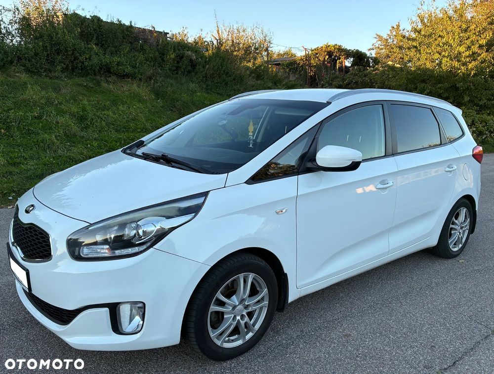 Kia Carens 1.6 GDI M - 1