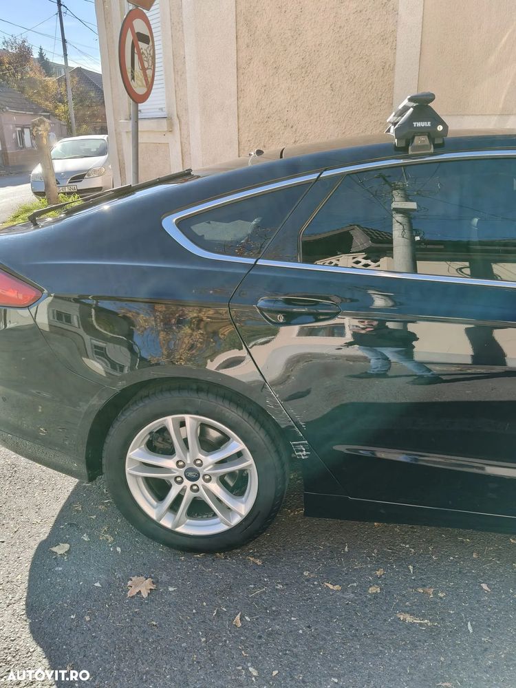 Ford Mondeo 2.0 TDCi Powershift Titanium - 3