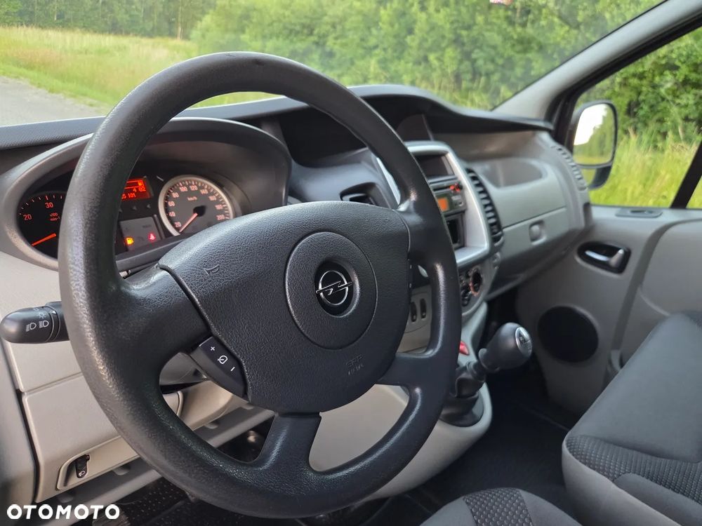 Opel Vivaro - 30