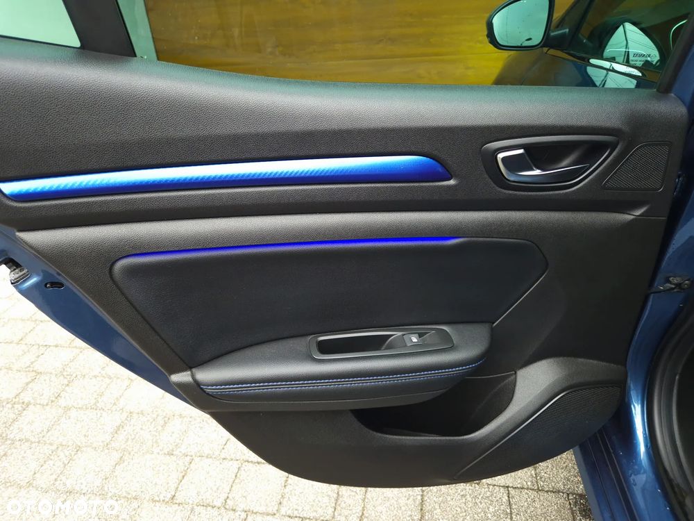 Renault Megane 1.6 TCe GT EDC - 27