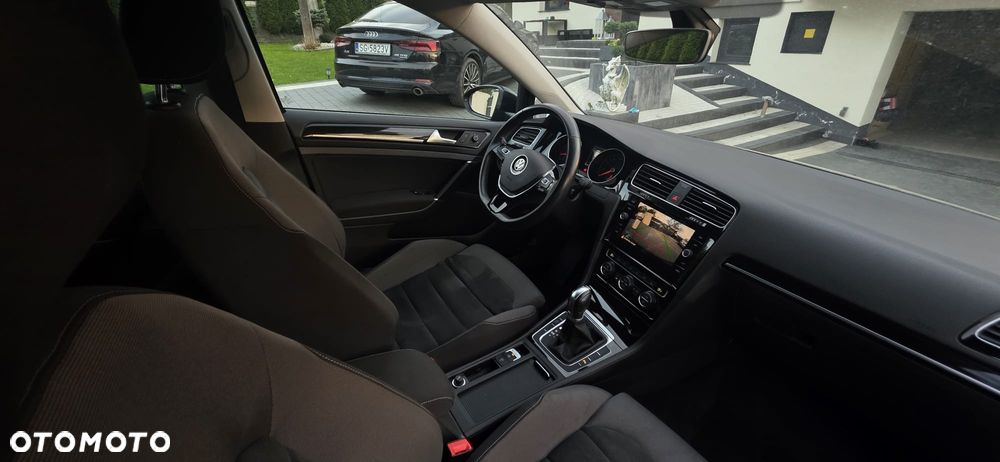 Volkswagen Golf 1.5 TSI BMT Comfortline DSG - 2