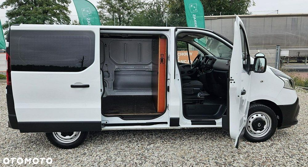 Renault Trafic - 12