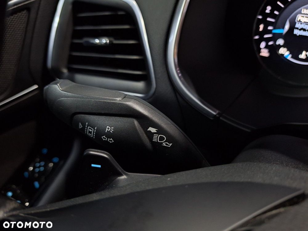 Ford S-Max 2.0 EcoBlue Titanium - 36