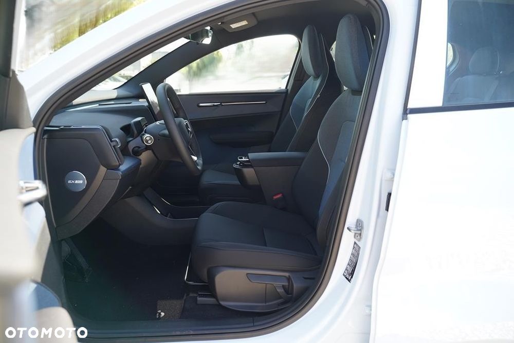 Volvo EX30 51kWh Single Motor Core - 12