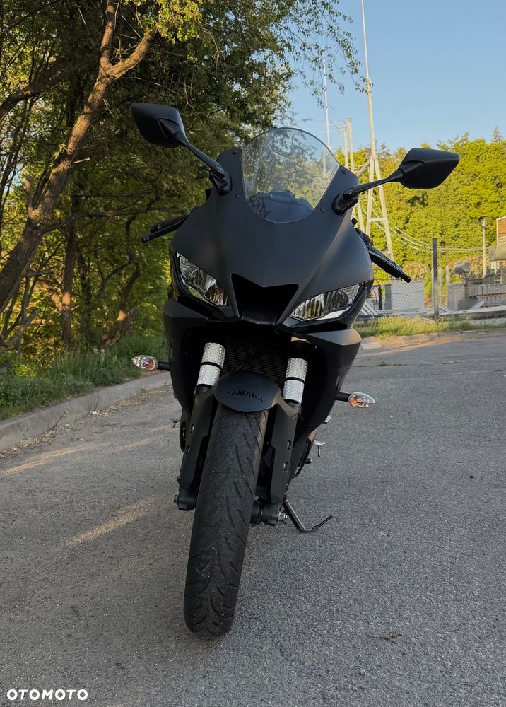 Yamaha R3 - 4