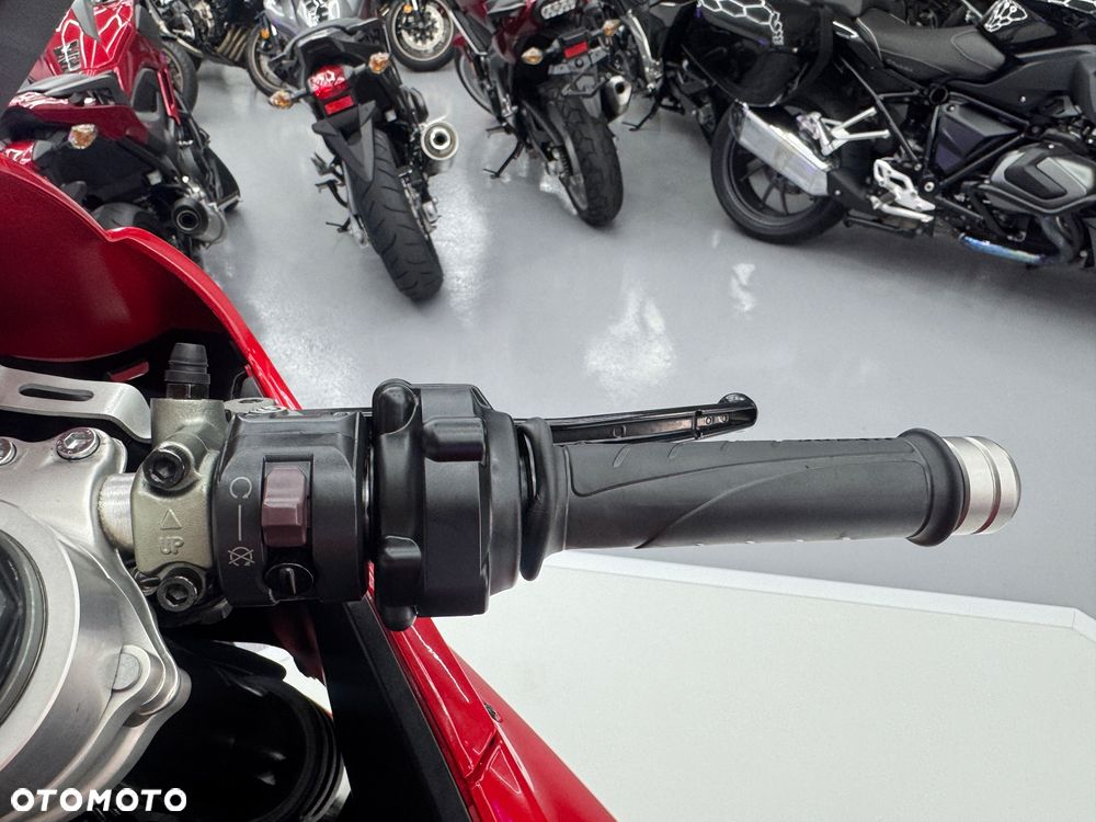 Ducati Panigale 899 - 24