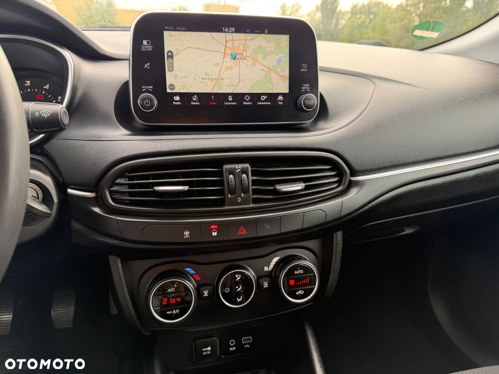 Fiat Tipo 1.4 16v Lounge EU6d - 29