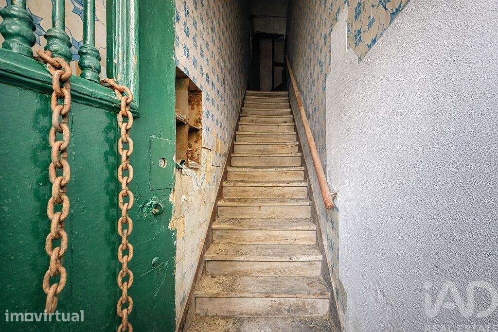 Prédio em Santa Maria Maior de 425 m2 - Grande imagem: 2/40
