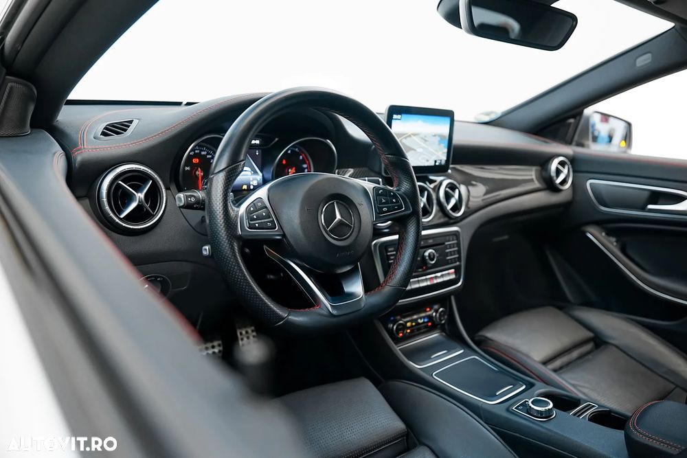 Mercedes-Benz CLA 220 d 7G-DCT AMG Line - 12