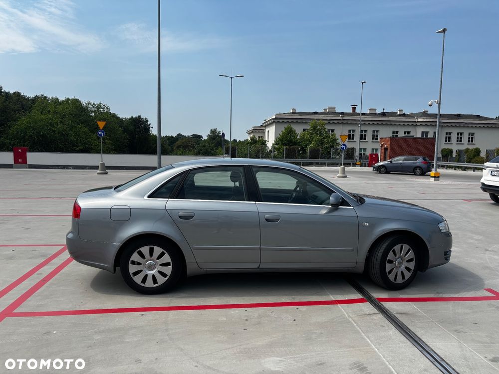Audi A4 Limousine 1.6 - 4