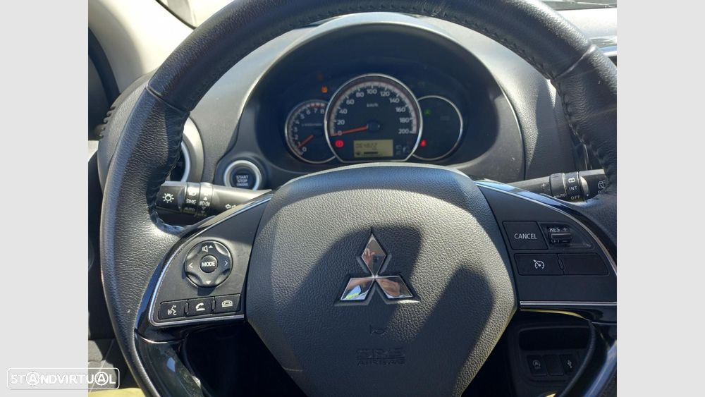 Mitsubishi Space Star 1.2 Intense - 22