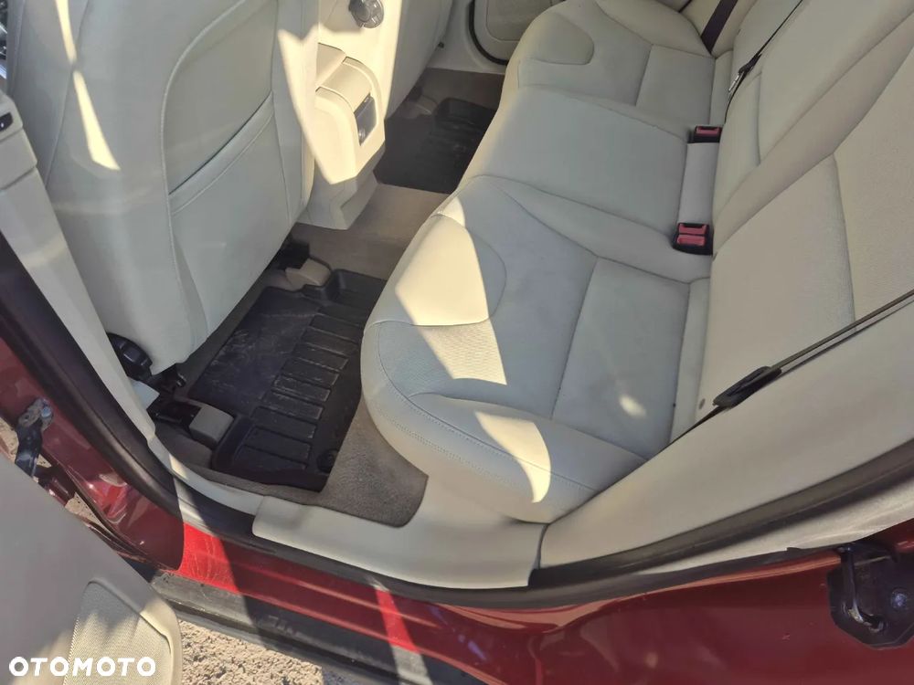 Volvo XC 60 - 12