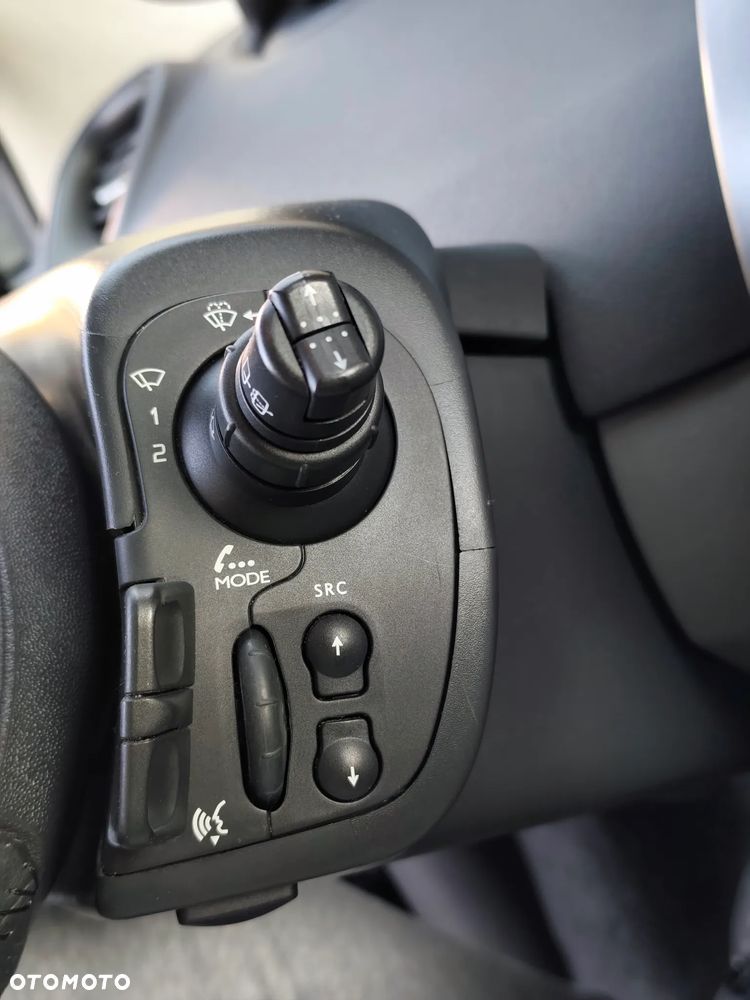 Renault Grand Scenic 1.9 dCi FAP Dynamique - 14