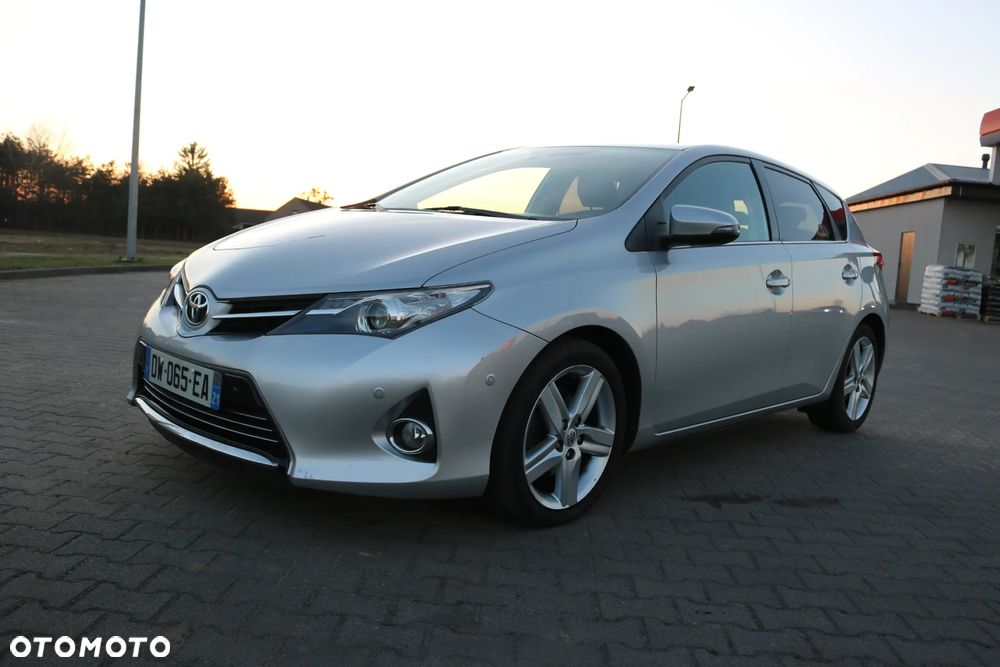 Toyota Auris 2.0 D-4D Prestige - 3
