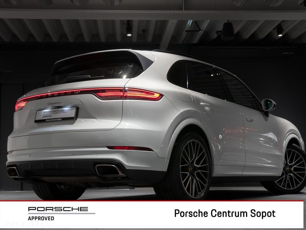 Porsche Cayenne Standard - 21