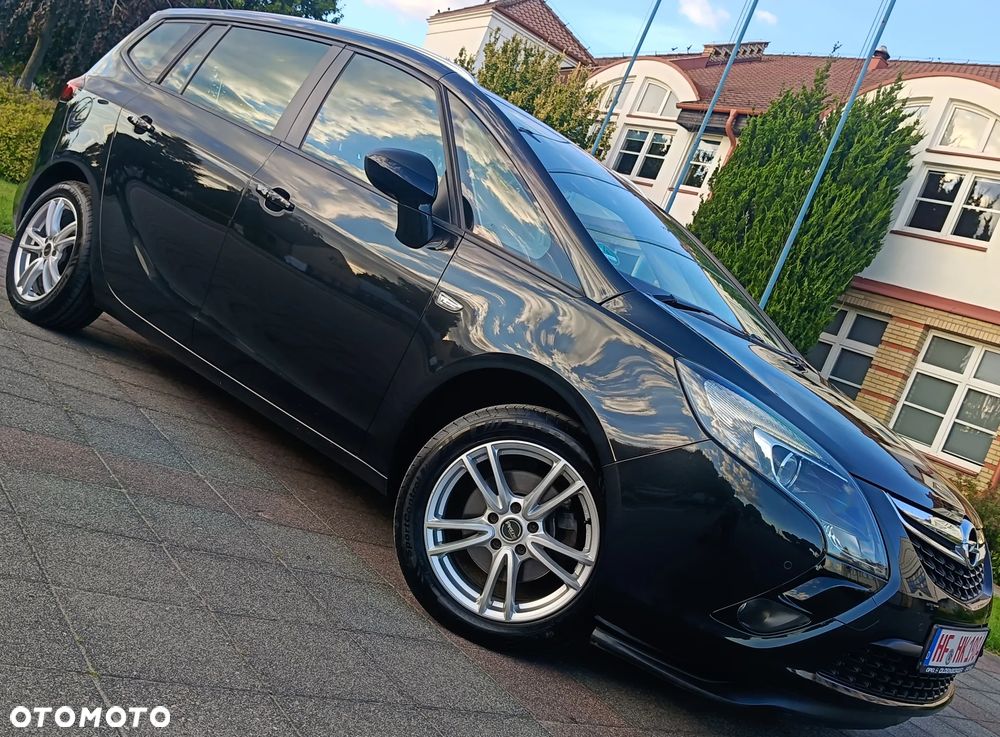Opel Zafira Tourer 1.4 Turbo Business Edition - 4