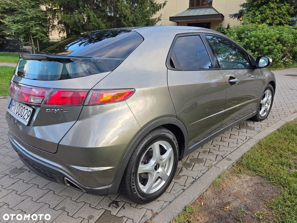Honda Civic 1.8 Executive - 6