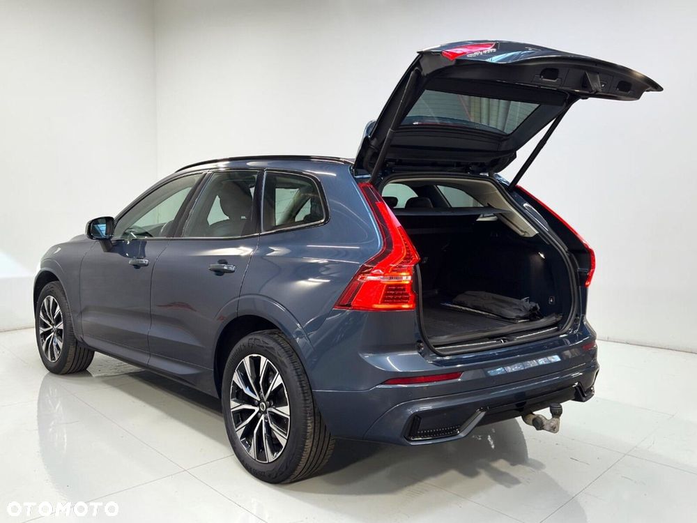 Volvo XC 60 B4 B Plus Dark - 13