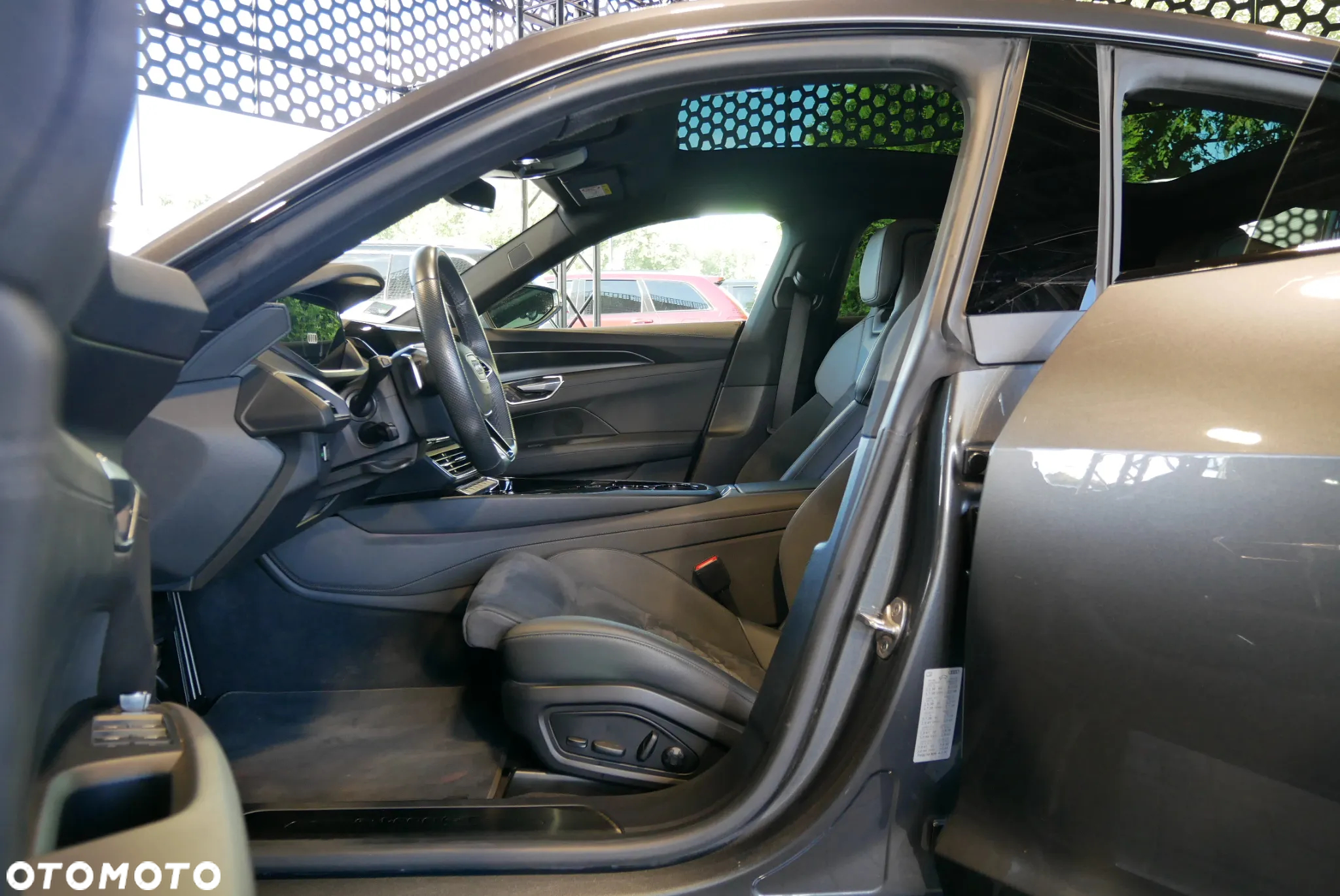 Audi e-tron GT quattro - 8