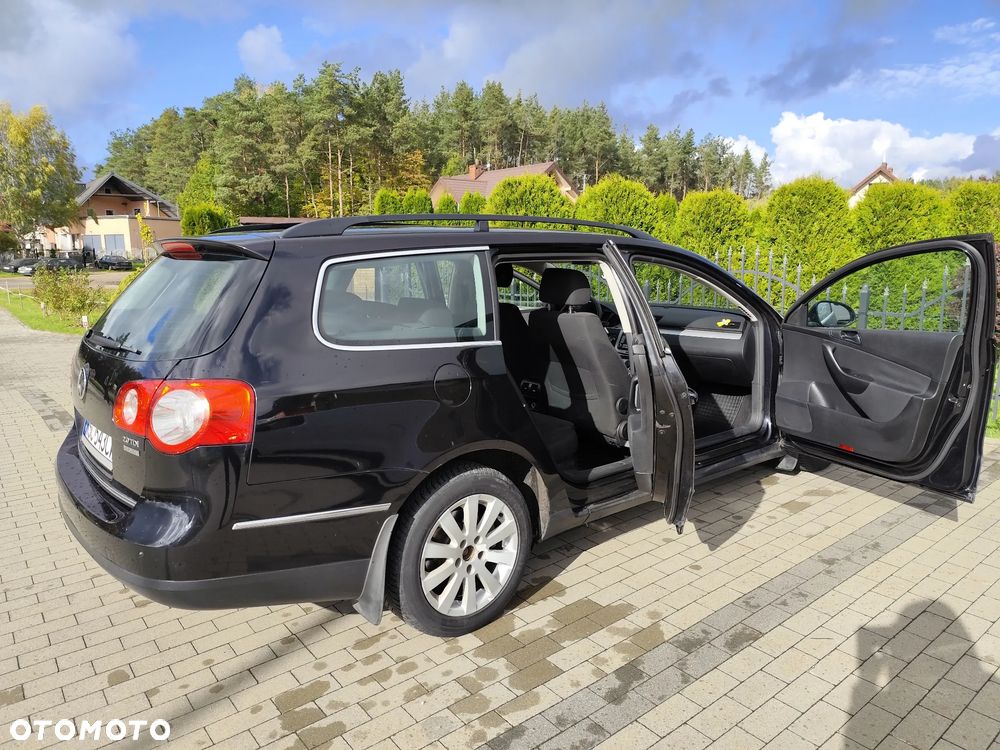 Volkswagen Passat - 28