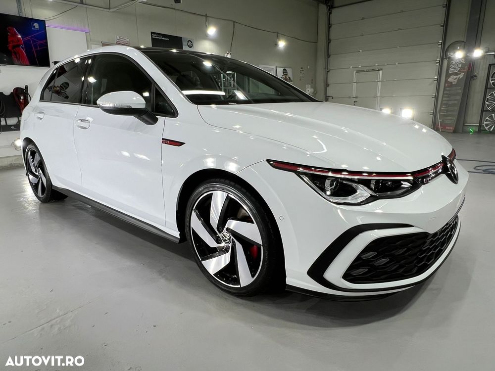 Volkswagen Golf 2.0 TSI DSG GTI - 2