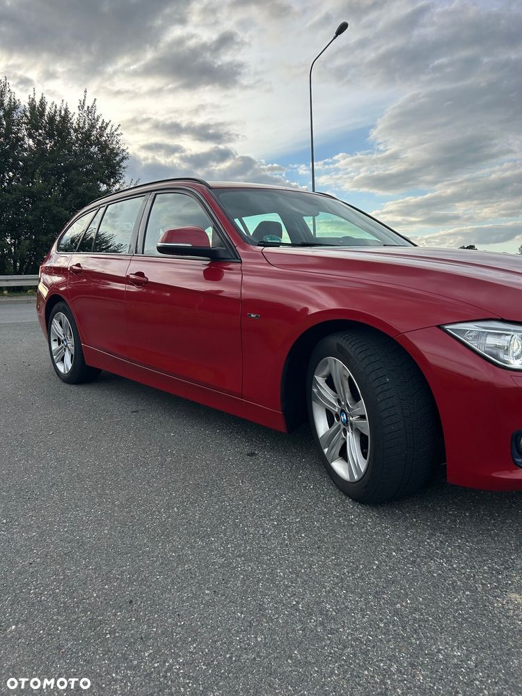 BMW Seria 3 320i Sport-Aut Sport Line - 4