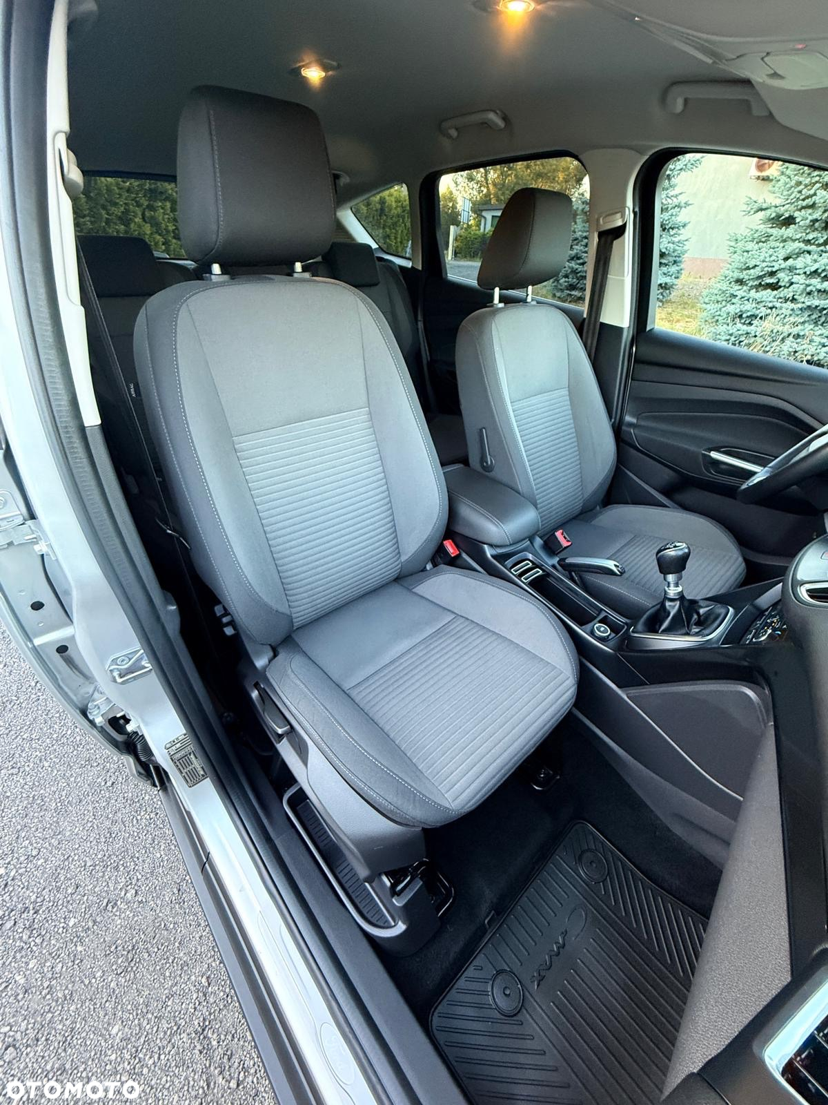 Ford C-MAX 2.0 TDCi Start-Stop-System Titanium - 16